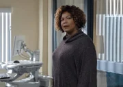 Carlotta Brown (Queen Latifah)