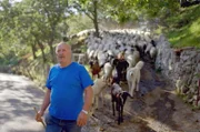 Riccardo Giordano mit seiner Ziegenherde. Er ist einer der letzten Hirten der Region.