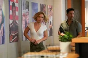 Juliet Higgins (Perdita Weeks) und  Thomas Magnum (Jay Hernandez)