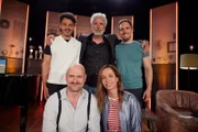 Von links, hinten: Romeo Kaltenbrunner, Dirk Stermann und Max Osswald; vorne: das Christin Henkel Duo.