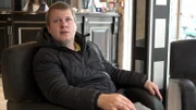 Es ist Jeans letzter Tag in Paris. Doch leider ist sein Urlaub in der Stadt der Liebe nicht so gelaufen, wie sich der 23-Jährige das vorgestellt hatte. Jean wurde nämlich sein Handy gestohlen.