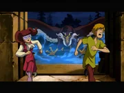 Madelyn und Shaggy flüchten vor dem vermeintlichen Halbdrachen.