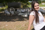 Mit 23 Jahren trägt Magdalena Maier bereits die Verantwortung für die Landwirtschaft am Eibelhof in Puchheim. Neben Rindern und Schweinen hat sie täglich für 700 Hühner und 350 Gänse zu sorgen.