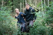 Avi Cohen (Daniel Donskoy) hat Sonja Franke (Anna Kubin) entführt.