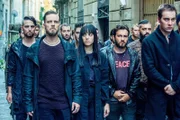 Enzo (Arturo Muselli, 2.v.li.) und seine Gang (v.li.: Gina Amarante, Roberto Oliveri, Loris De Luna).