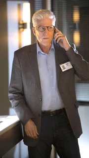D.B. Russell (Ted Danson) erfährt, dass der "Gig Harbor"-Killer erneut in Las Vegas zugeschlagen hat.