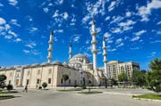 Die neue Moschee in Bischkek (Kirgistan)