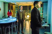 Tiziana Palumbo (Daniela Ioia), Alberto Resta (Andrea Renzi, mi.) und Gennaro (Salvatore Esposito, re.) haben große Pläne.