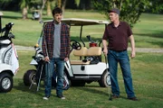 Mugsy Bennigan (Brian Regan, l.); Sam Loudermilk (Ron Livingston, r.)