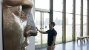 Im Angesicht mit der amerikanischen Freiheitsstatue: Mirko Drotschmann im Museum auf Liberty Island.