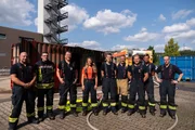 Die Kollegen und Kolleginnen bei der Feuerwehr m&uuml;ssen sich in einem Einsatz jederzeit aufeinander verlassen k&ouml;nnen &ndash; daf&uuml;r ist auch das Befolgen von Befehlen wichtig.