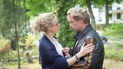 Der verurteilte Mörder Thomas Brähmer (André Eisermann) kommt immer mehr in die Bredouille. Seine neue Freundin Sabine Ahlbeck (Caroline Redl) glaubt nach wie vor an seine Unschuld und hält an ihrem Alibi für ihn fest. Doch unterschätzt sie seine Gefährlichkeit?