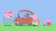 Papa Wutz (l.) will mit dem Auto einen Ausflug machen. Doch das ist ganz dreckig und gar nicht aufgeräumt.
