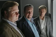 Kollege Tobias Hartl (Michael Grimm, l.) unterstützt die Ermittlungen von Florian Prantl (Andreas Giebel, m.) und Sven Hansen (Igor Jeftic, r.)