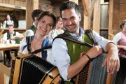 Moderatoren Conny Bürgler und Richard Deutinger musizieren beim Servus Musikantenstammtisch im Woferlstall, Bad Mitterndorf, Steiermark