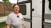 Sandra und ihre Familie ist mit dem Wohnwagen aus Rostock angereist, um Cindys Geburtstag zu feiern