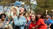Gibt es ein Happy End für die Familie? Max (Artur/Roc Santiago), Samuel (Marcel Borràs), Mariana (Aina Clotet) und Lia (Violeta Sanvisens, v.l.n.r.)