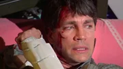 Nick Stratton (Eric Roberts)