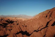 Das „Valle de la Muerte“ – Tal des Todes liegt in der Atacama Wüste. Eine bizarre Gesteins- und Lehmformation, die auch das Marstal genannt wird.