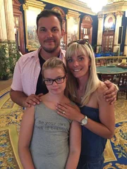 Nadine (r.) und Christian mit Anglina