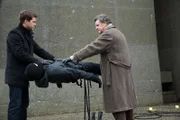 Unglaubliche Vorfälle ereignen sich: Wissenschaftler Peter (Joshua Jackson, l.) und Walter Bishop (John Noble, r.) versuchen, diese aufzuklären ...