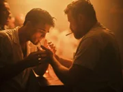 L-R: Dorrigo Evans (Jacob Elordi), Keith Mulvaney(Simon Baker)