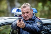 Bei den Ermittlungen vom Überfall bei Familie Krimmler ist Kroisleitner (Ferry Öllinger) auf einer heißen Spur. Ist ein Familienmitglied selbst Täter des Überfalls gewesen?