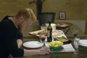 Der Vorschlag der Anwältin bringt Simon (Peter Plaugborg) komplett aus dem Gleichgewicht.