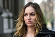 In einem abgelegenen Waldstück werden unter Minderjährigen illegale Faustkämpfe ausgeführt. Weiß Sandra Roberts mehr darüber?