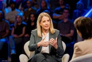 Zu Gast bei Moderatorin Sandra Maischberger: Verena Hubertz (Bundesministerin für Wohnen, Stadtentwicklung und Bauwesen, SPD).