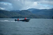 Terri Metcalf und Veronica Arrants gehen auf Subsistenzfischerei. (National Geographic/Wayne Moss)