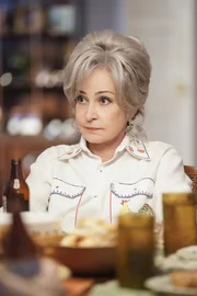 Connie "Meemaw" Tucker (Annie Potts)