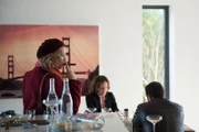 (v.l.n.r.) Candice (Cécile Bois); Agathe Clavel (Anne Girouard); Antoine Dumas (Raphaël Lenglet)