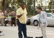 Walter Simmons (Omar Miller, l.); Ryan Wolfe (Jonathan Togo, r.)