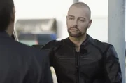 "Hana Mao \'ole ka ua o Waianae" -- Five-0 continues to hunt down escaped criminal Aaron Wright (Joey Lawrence) before he can sell cyber-weapons to the highest bidder. Also, the lives of McGarrett and the team are put in danger when a visitor comes to headquarters to make amends, on the ninth season finale of HAWAII FIVE-0, Friday, May 17 (at a special time, 10:00-11:00 PM, ET/PT) on the CBS Television Network. Jimmy Buffett returns as Frank Bama. Pictured: Joey Lawrence as Aaron Wright. Photo: Screengrab/CBS   ("Hana Mao \'ole ka ua o Waianae" is Hawaiian for "Endlessly Pours the Rain of Waianae")