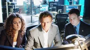 Wie können sie den Vergewaltiger stellen? Stella (Melina Kanakaredes), Danny (Carmine Giovinazzo, M.) und Mac (Gary Sinise) haben eine Idee!