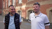 S02E37: Markus und Yusuf haben derweil frei. Den Tag nutzen die beiden, um ihrem neuen Kollegen Markus bei der Wohnungssuche tatkräftig unter die Arme zu greifen.