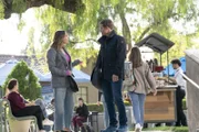 Dr. Jo Wilson (Camilla Luddington, l.); Dr. Atticus Lincoln (Chris Carmack, r.)