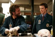 Dr. Hodgins (T.J. Thyne, l.); Dr. Addy (Eric Millegan, r.)