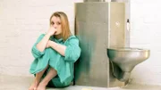 Die gemeingefährliche Cobra (Daniela Schober) sitzt im Bunker, weil sie flüchten wollte. Fieberhaft versucht sie einen Plan zu schmieden, um eine Verlegung aus dem Bunker zu bewirken...