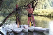(v.li.): Reinhard Nowak (Reini Pospischil), Roland Düringer (Joschi Täubler).