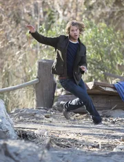 Um seine Kollegen aus den Fängen ihrer Entführer zu retten, lässt Deeks (Eric Christian Olsen) nichts unversucht ...