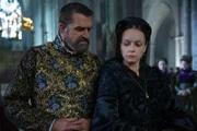 Heiliger Römischer Kaiser Karl V. (Rupert Everett, l.); Katharina von Medici (Samantha Morton, r.)
