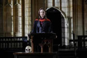 Dr. Temperance Brennan (Emily Deschanel) travels from D.C. to London to guest-lecture at Oxford University and is asked by local officials to lend her expertise to a high-profile murder investigation in the BONES two-hour season premiere episode 'Yanks in the U.K.'