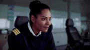 Chiefmädchen Malika tut alles für die Beförderung zur Kapitänin.