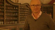 Wissenschaftsmoderator Karsten Schwanke im Deutschen Apotheken-Museum im Heidelberger Schloss.