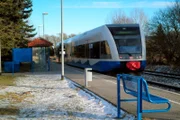 NDR Fernsehen EISENBAHNROMANTIK, "Usedomer Bäderbahn", am Montag um 13:30 Uhr. UBB am Endhaltepunkt Peenemünde.