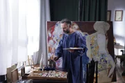 Gustav Klimt bei der Arbeit ein Gigant der Kunst