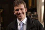 DS Ben Jones (Jason Hughes).