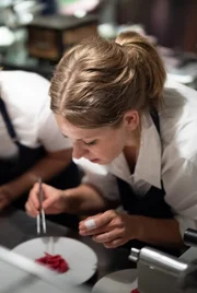 Kochkunst von Sarah Hallmann, Sterneköchin in Berlin.